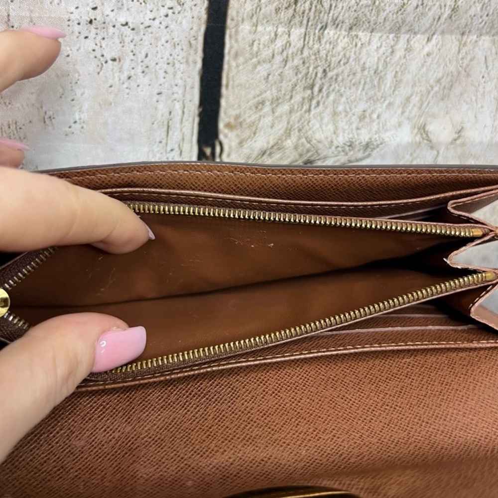 ✨LOUIS VUITTON✨VINTAGE✨- Bowtie LONG wallet 🔥❤️‍🔥 - Picture 12 of 13